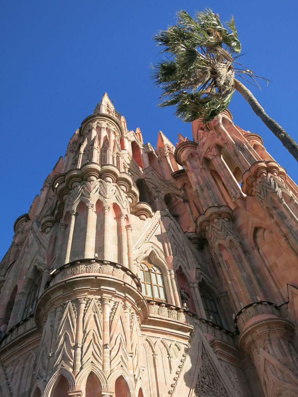 More ostentatious religious structures in San Miguel Allende
